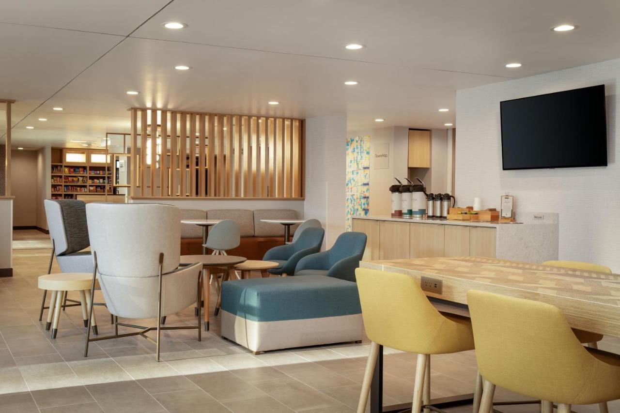 Towneplace Suites By Marriott Denver North Торнтон Экстерьер фото